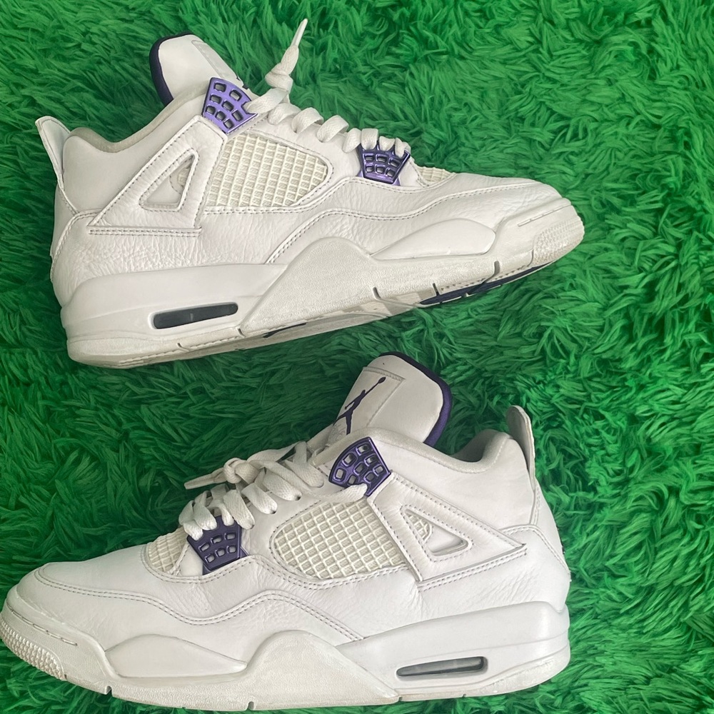 Jordan 4 Metallic Purple